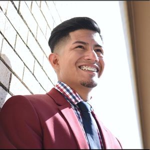 Meet your Posher, Javier